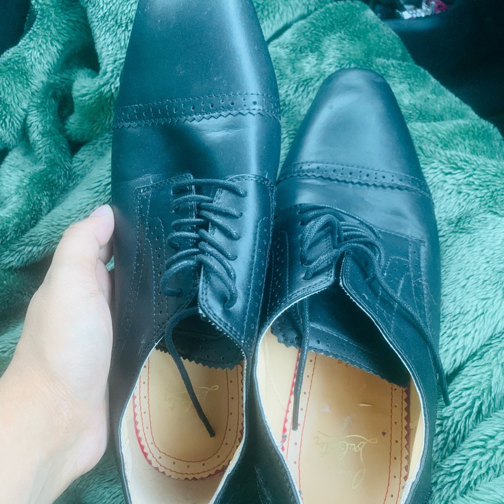 CHRISTIAN LOUBOUTIN Greggo Lace-Up Oxford Shoes - Black Patinated Leather